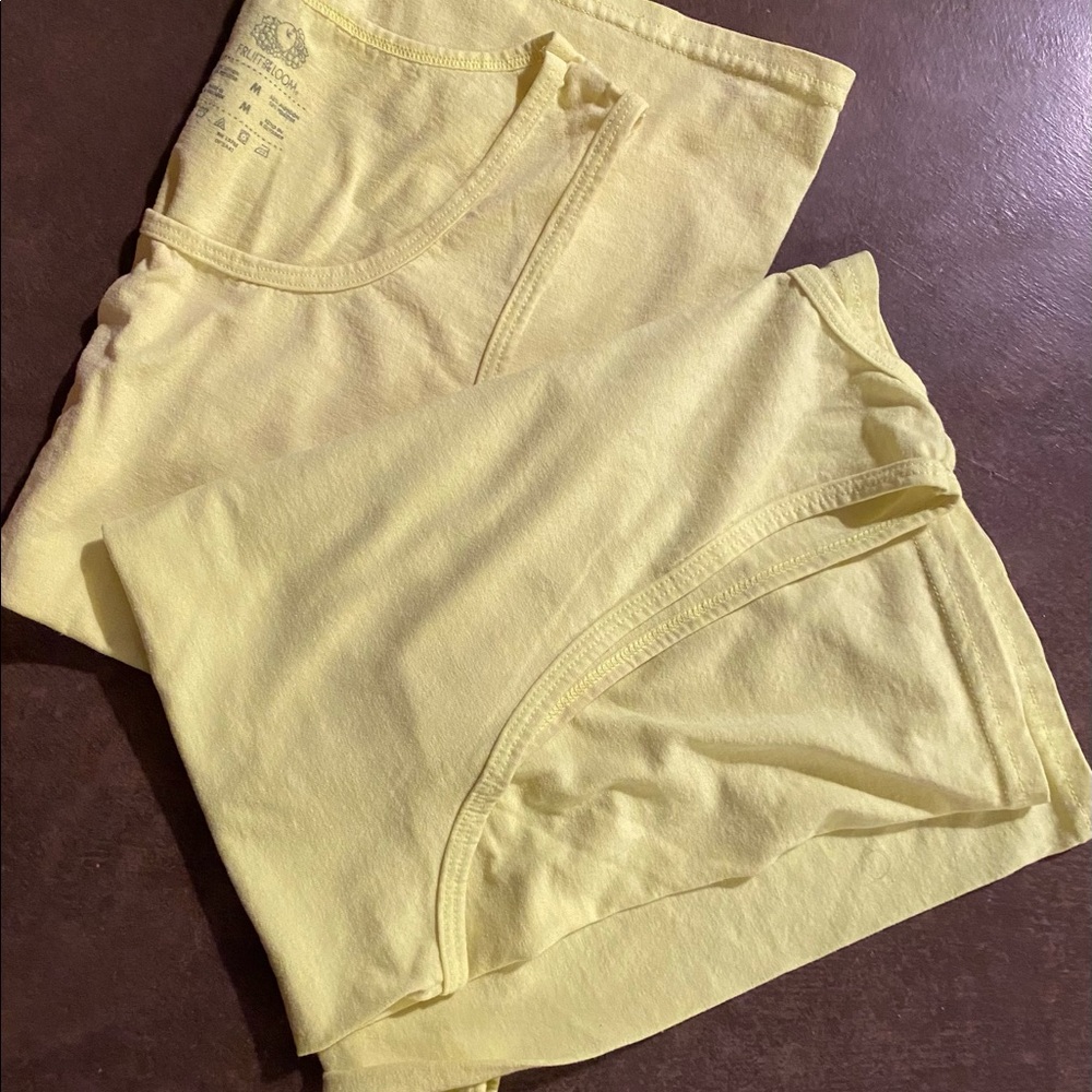 Cream Tank Tops 🐸